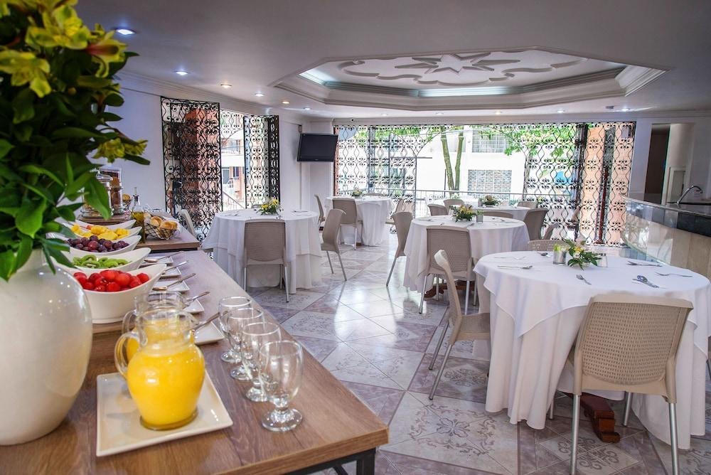 Hotel Casa Laureles Медельин Экстерьер фото