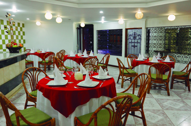 Hotel Casa Laureles Медельин Экстерьер фото