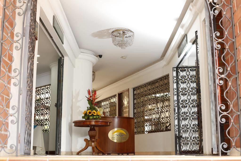 Hotel Casa Laureles Медельин Экстерьер фото